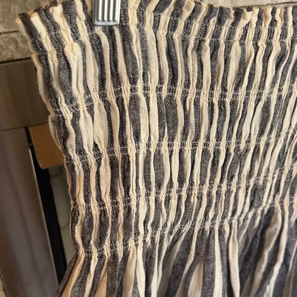 NWT Universal Threads Striped Peplum Tube Top, sz small - Picture 3 of 6